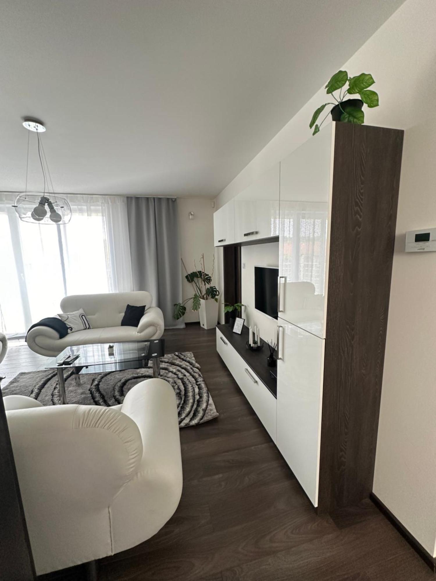 Panorama Apartments Eperjes Kültér fotó