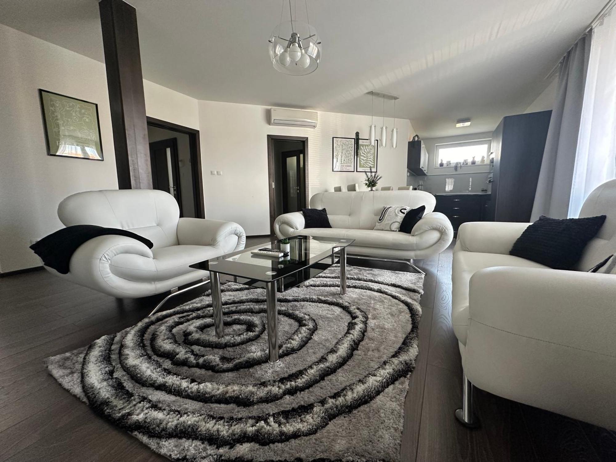 Panorama Apartments Eperjes Kültér fotó