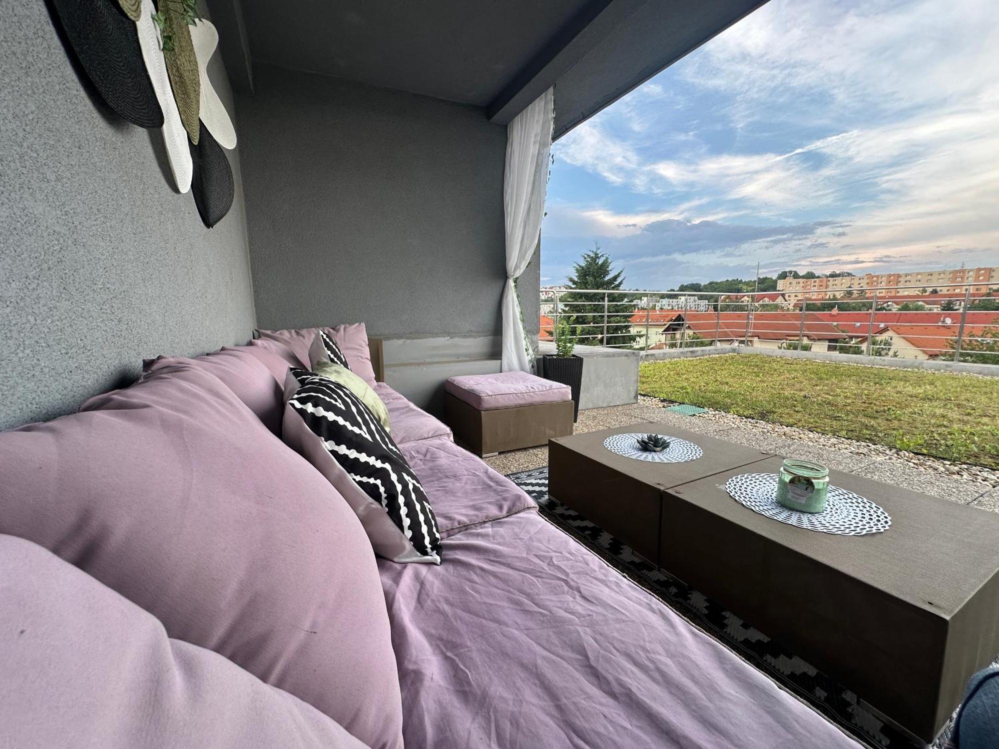 Panorama Apartments Eperjes Kültér fotó