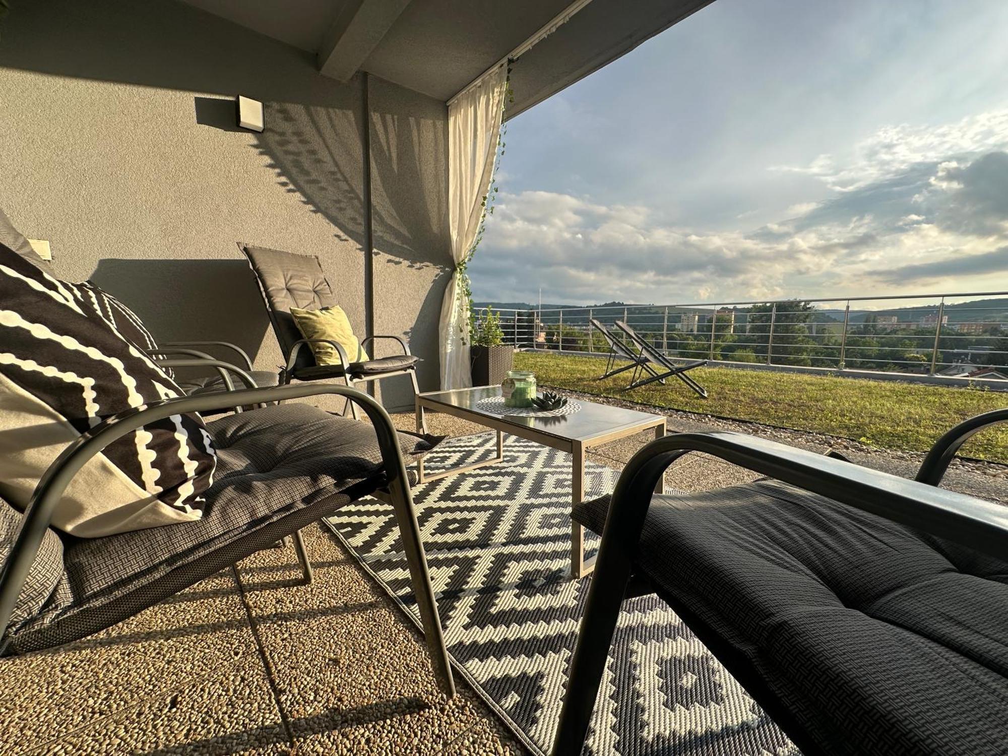 Panorama Apartments Eperjes Kültér fotó