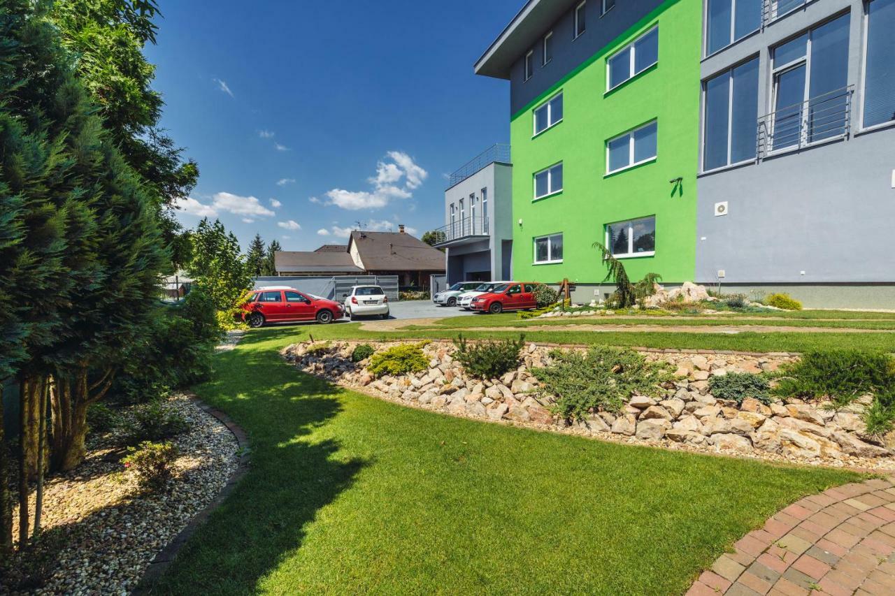 Panorama Apartments Eperjes Kültér fotó